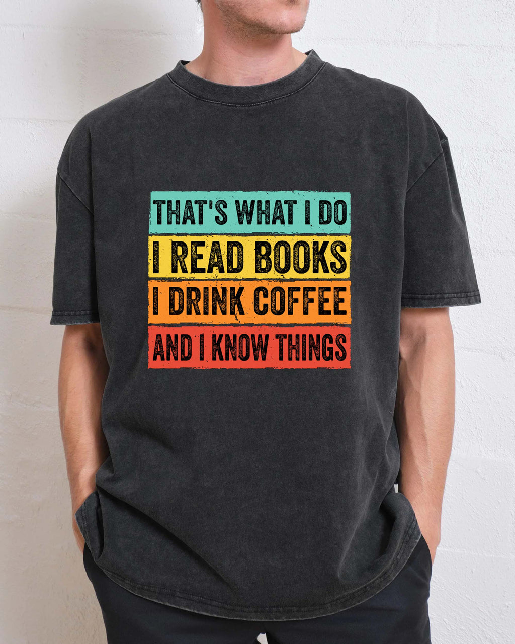 Read books and know things T-shirt
