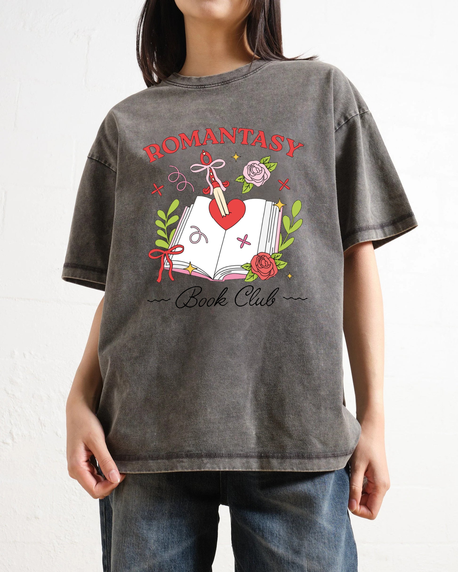 Romantasy Book Club Washed T-Shirt