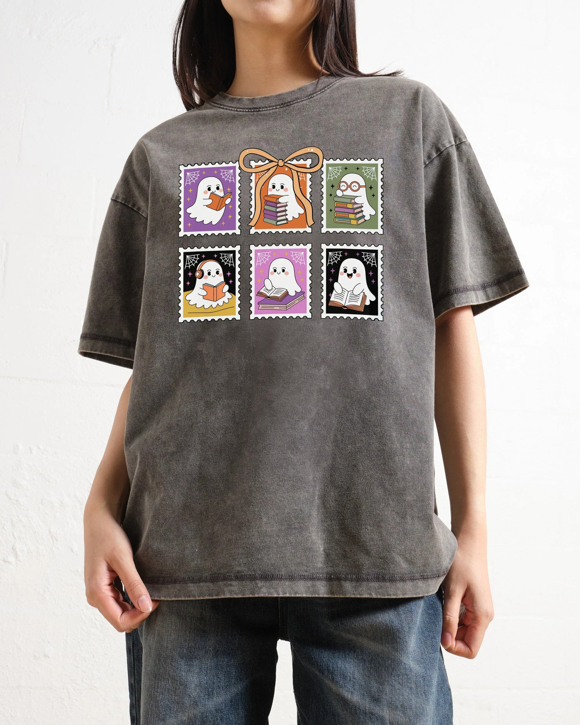 Reading Ghost Halloween Washed T-Shirt