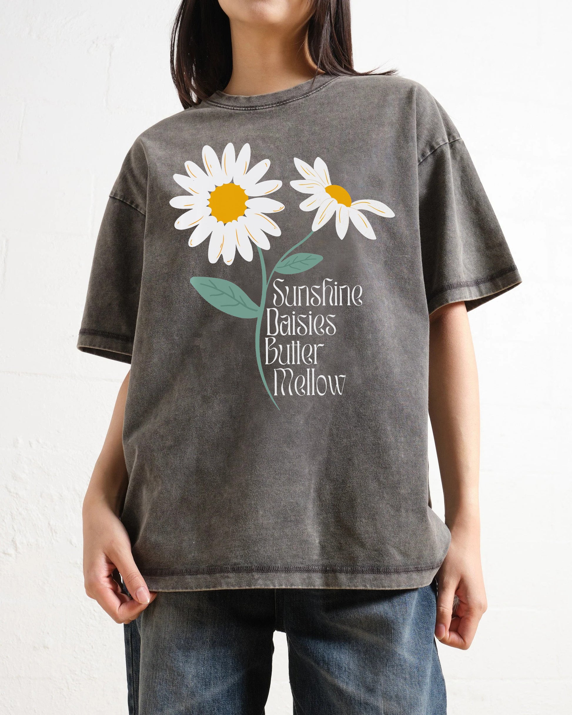 Sunshine Daisies Butter Mellow Potter Fan Washed T-Shirt