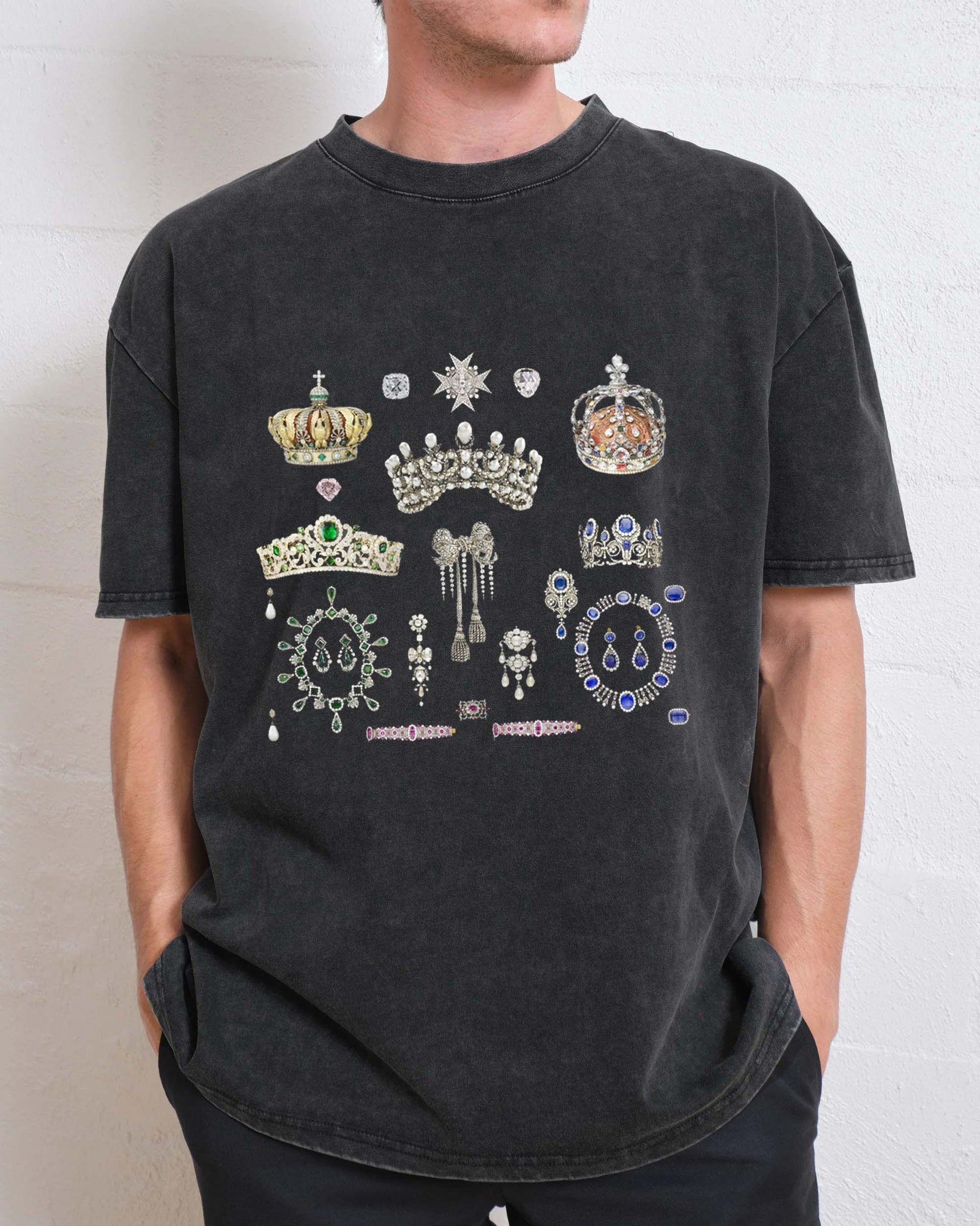 Louvre Stolen Crown Jewels Of Paris T-shirt